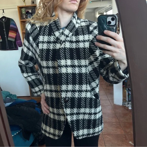 Vintage Black and White Wool Plaid Coat - Picture 10 of 12